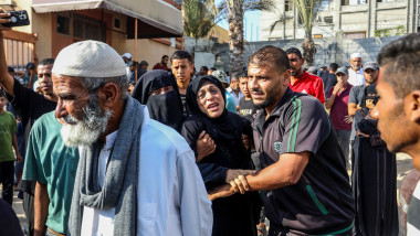 oameni in fasia gaza