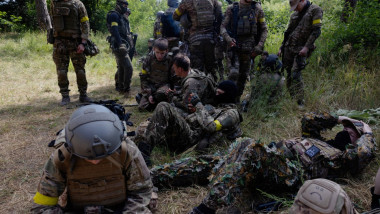 militari ucraineni