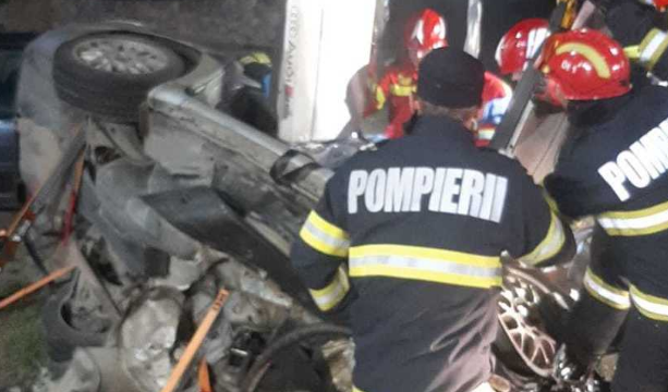 Accident grav de circulaţie în judeţul Bihor: O persoană a murit şi alta este rănită, încadrată la „ cod roşu medical”