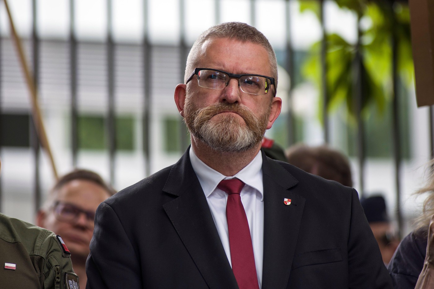 Un controversat europarlamentar polonez de extremă dreapta susține că camerele de gazare de la Auschwitz sunt „false”