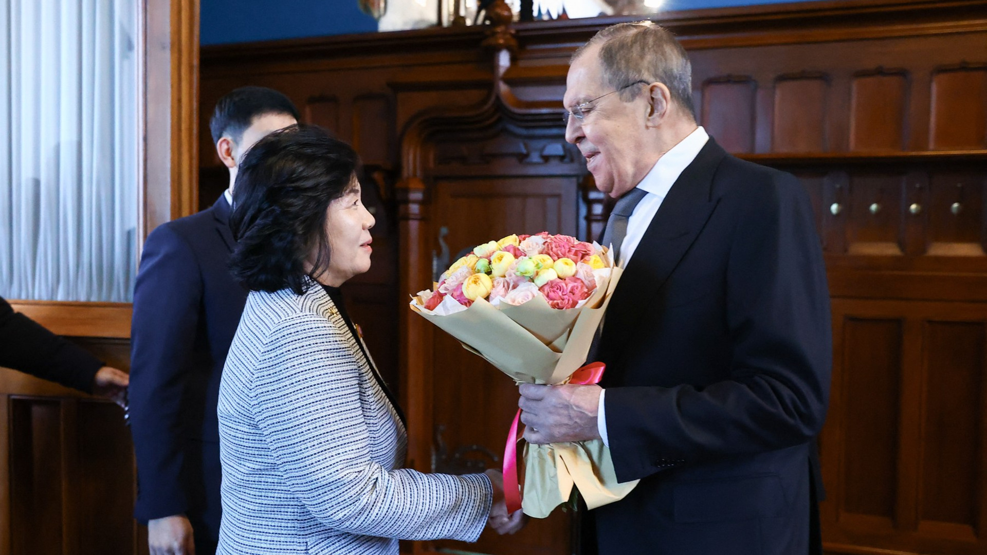 Serghei Lavrov a ajuns în Coreea de Nord. Discuții cu Choe Son-hui în contextul cooperării militare dintre Moscova și Phenian