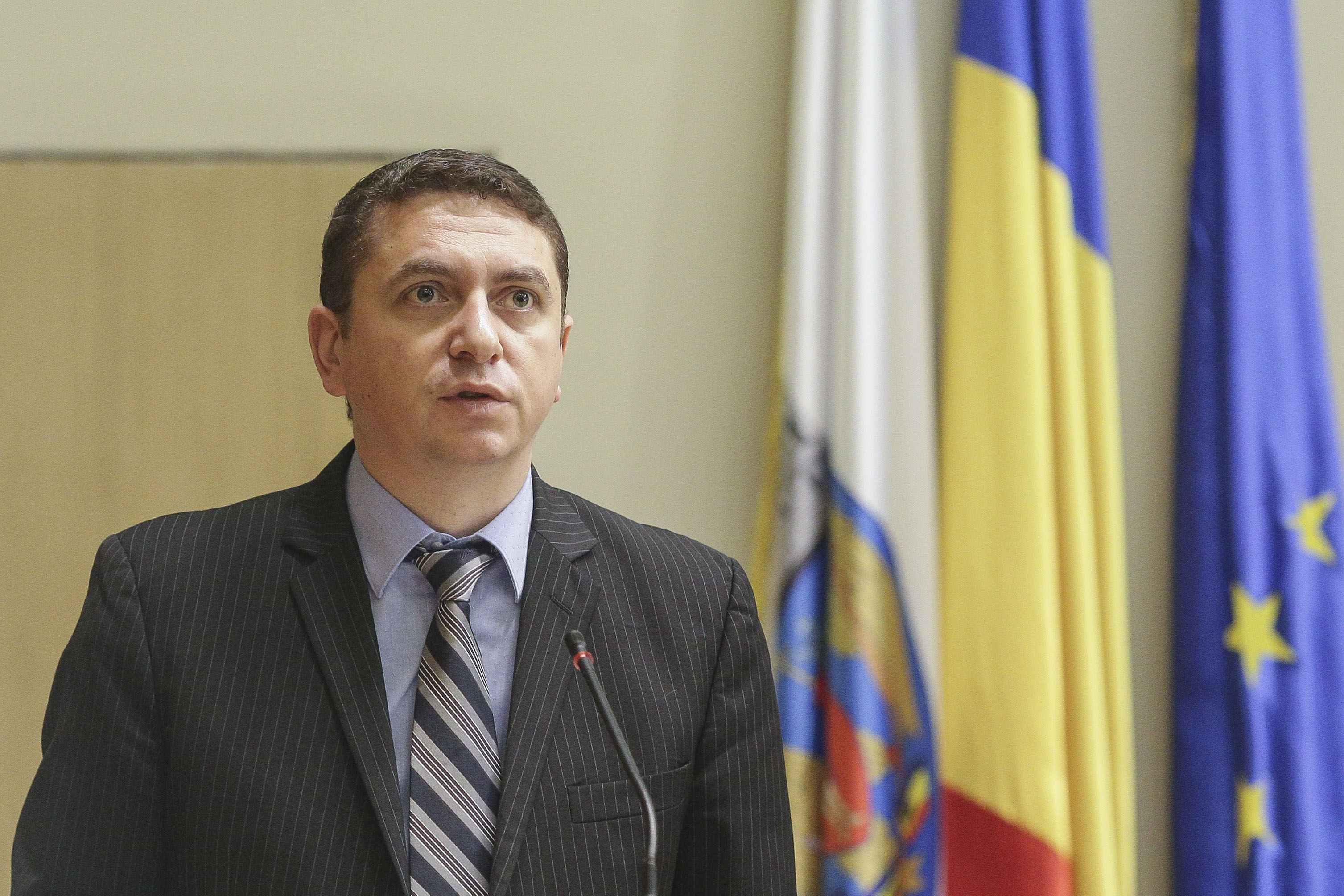Șeful Societății de Administrare a Participațiilor în Energie anunță că donează la buget 20% din venitul lunar net