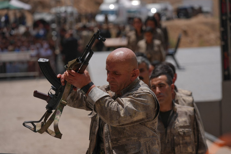 First group of PKK destroy weapons in northern Iraq