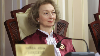 Simina Tănăsescu.