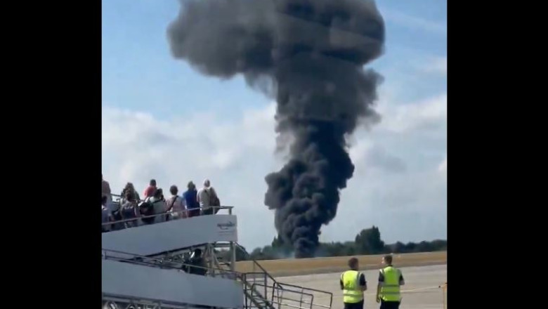 Un avion de mici dimensiuni s-a prăbușit pe aeroportul Southend din Londra