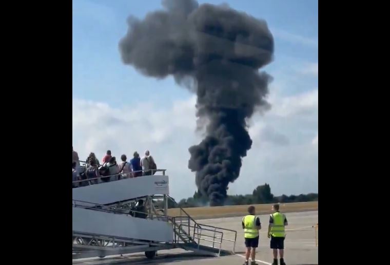 Un avion de mici dimensiuni s-a prăbușit pe aeroportul Southend din Londra