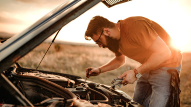 Componente auto afectate de caniculă. Foto Getty Images