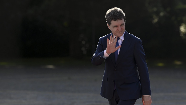 Ce a răspuns Nicuşor Dan, întrebat dacă a dat vreodată „șpagă de supravieţuire” ca Dragoș Anastasiu