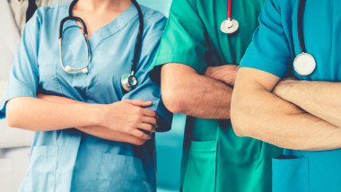 doctori tineri
