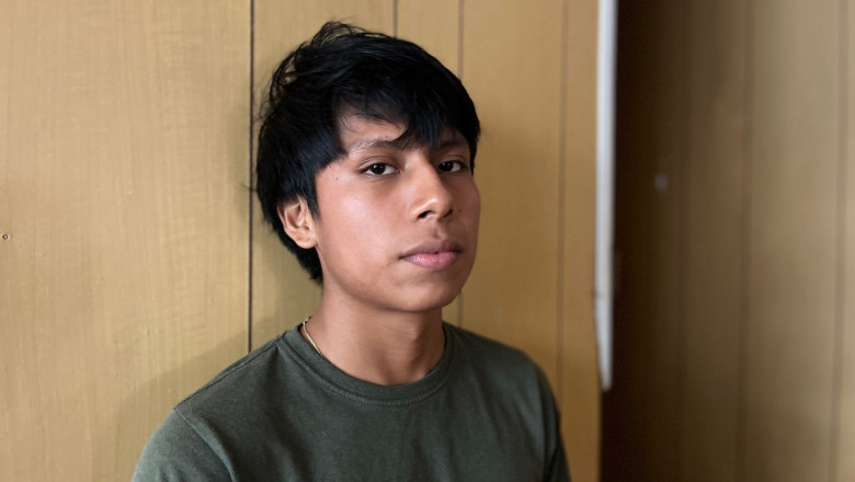 VIDEO  Adolescent american, trântit la pământ, amenințat cu pistol cu electroșocuri și arestat. „Nu ai niciun drept aici. Ești un «migo»”