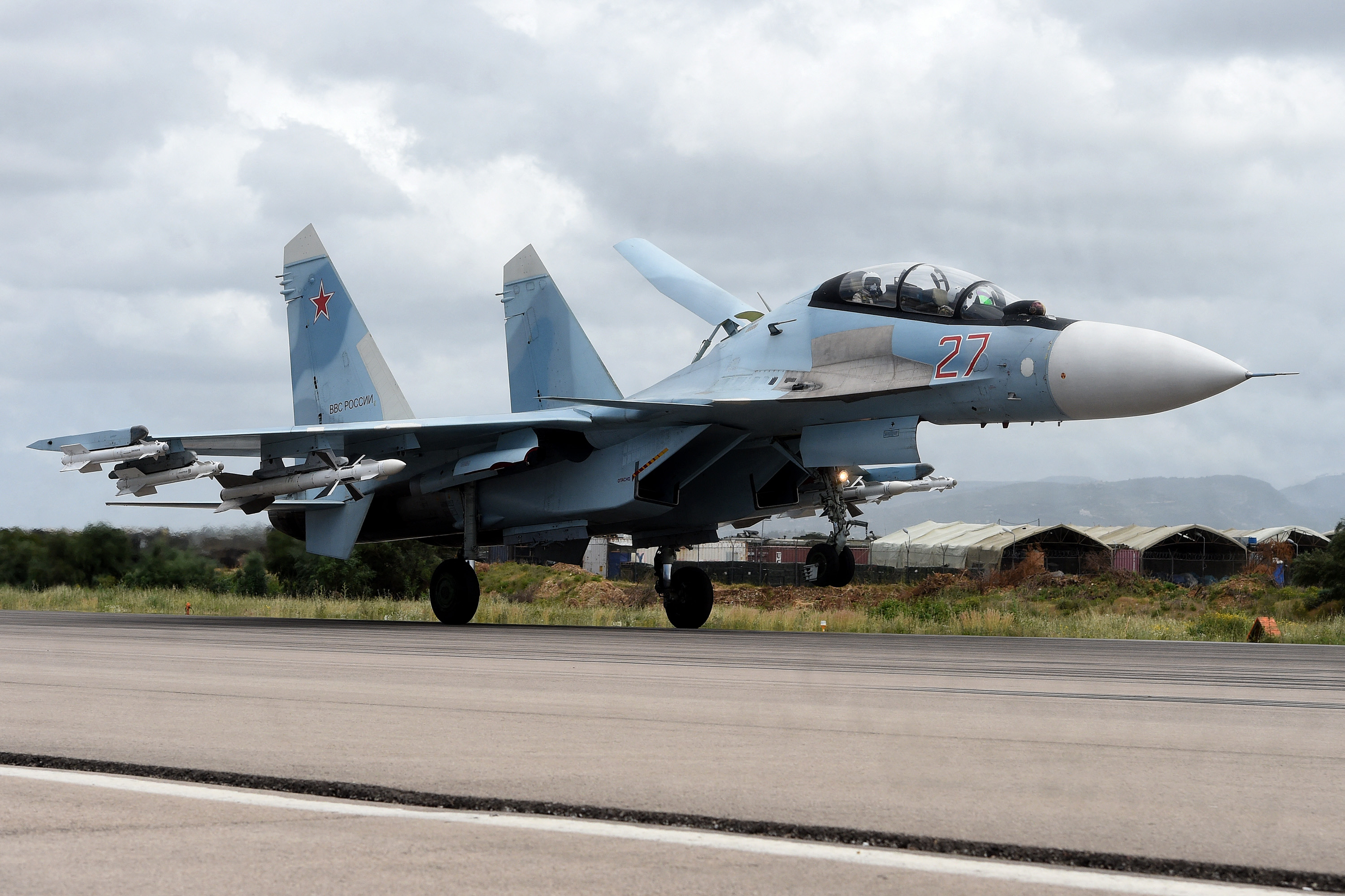 Rusia folosește noua rachetă aer-aer R-77M în Ucraina