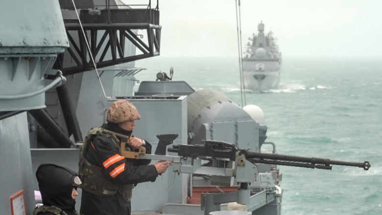 Serviciile secrete britanice explică de ce parada de Ziua Marinei Ruse a fost anulată pentru prima dată în istorie