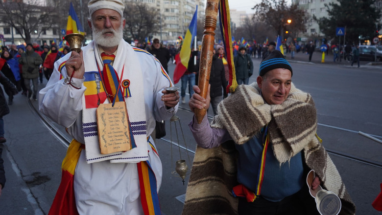 „Lipsiți de putere, dezamăgiți și deziluzionați” sau indiferența europenilor față de democrație. Ce cred românii (sondaj)
