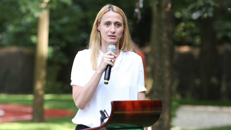 Camelia Potec, după calificarea lui Popovici în finala CM: Va încerca să se claseze cât mai sus, poate chiar și cu un record personal