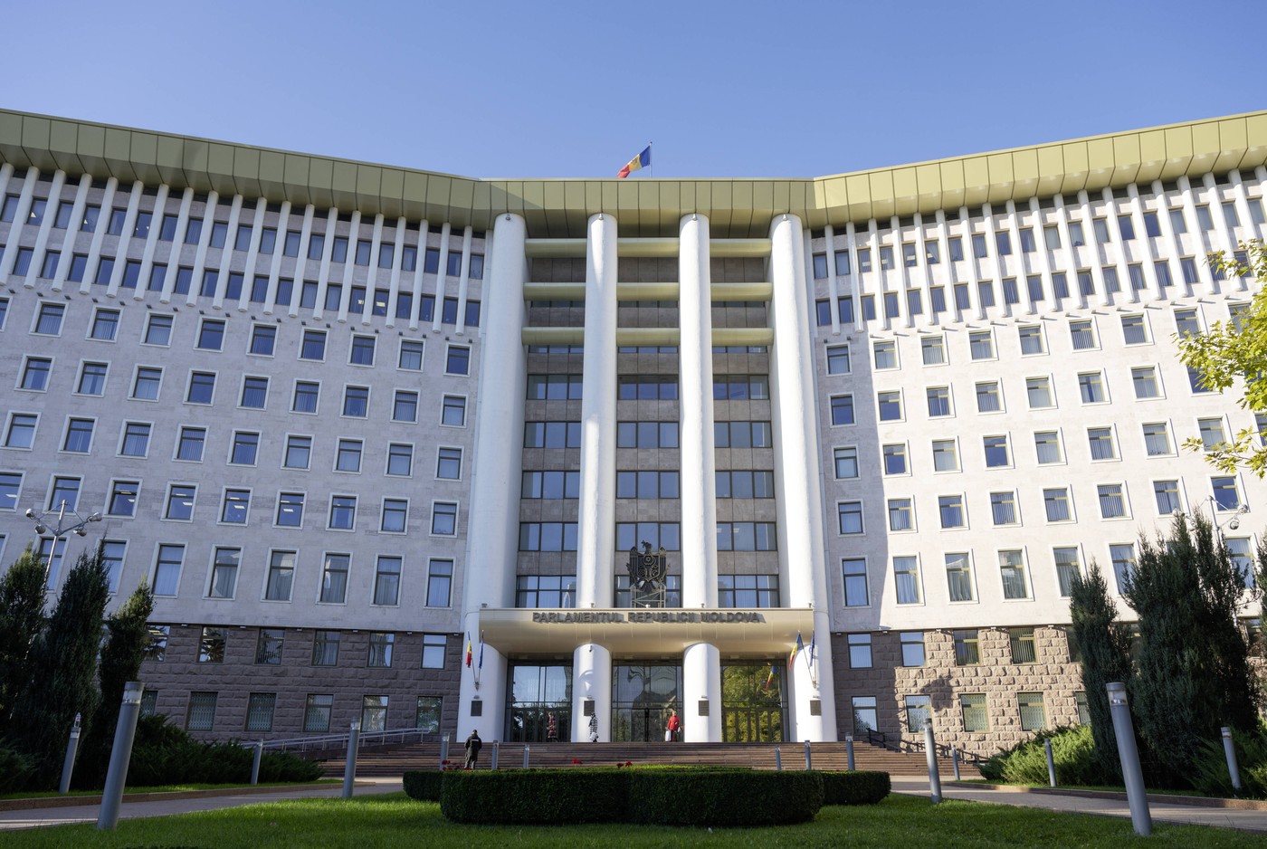 AUR se implică în alegerile din Republica Moldova. Simion, cu mesaj video la conferința „Make Europe Great Again”, de la Chișinău