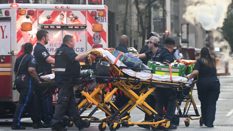 Atac armat într-un zgârie-nori din New York: patru morți, inclusiv un polițist. Atacatorul s-a sinucis