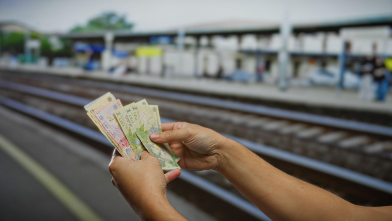Se scumpesc biletele de tren de la 1 august. Cât vor plăti românii după majorarea TVA
