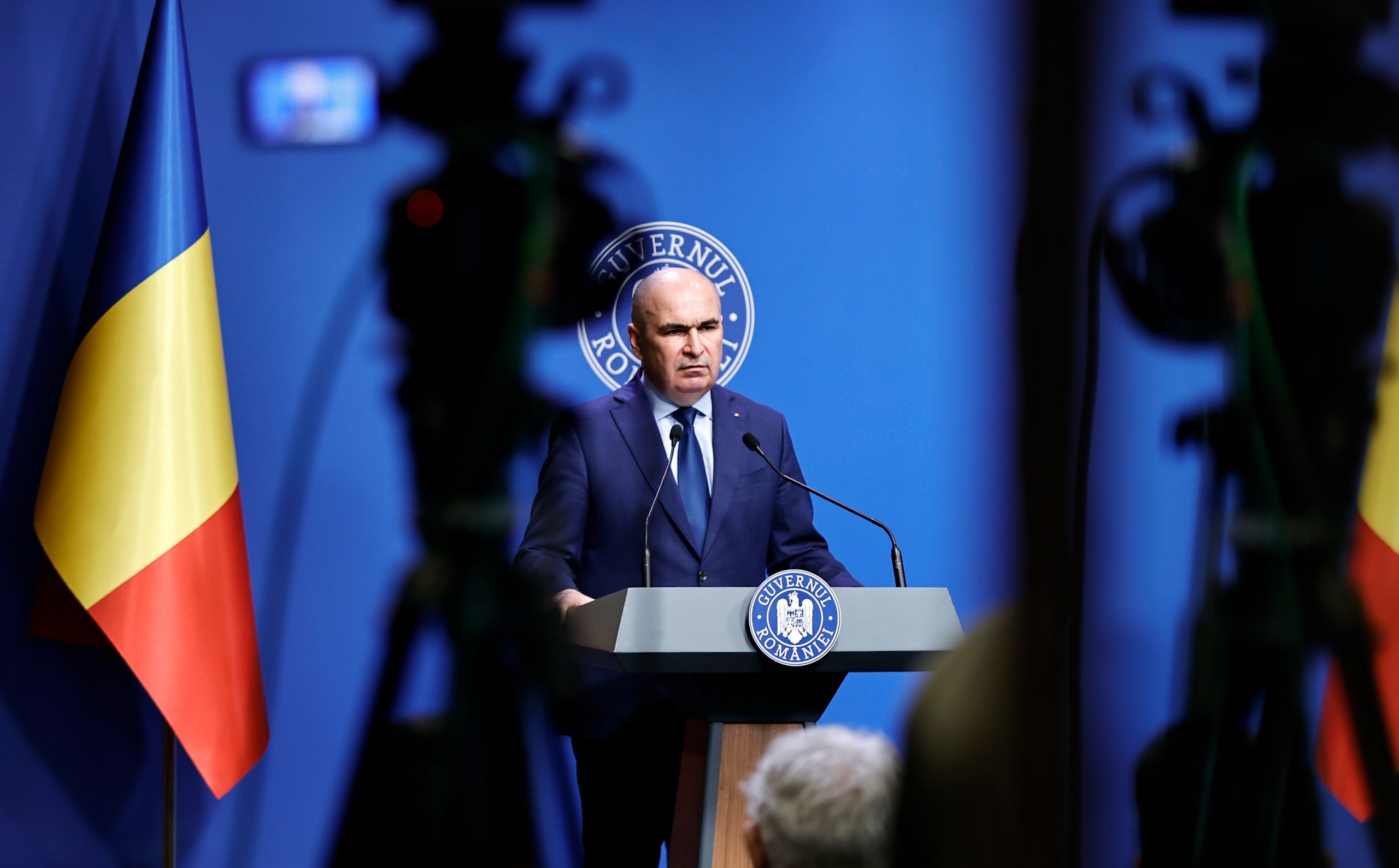 Guvernul infirmă un fake news atribuit premierului Ilie Bolojan: „România nu va intra în război”