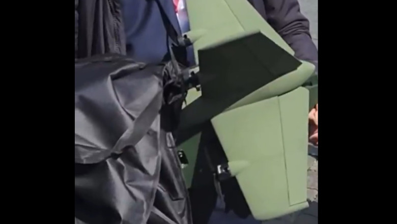 VIDEO  De teama dronelor ucrainene, Putin are în dispozitivul de pază și ofițeri cu aparate care pot doborî aparatele de zbor fără pilot