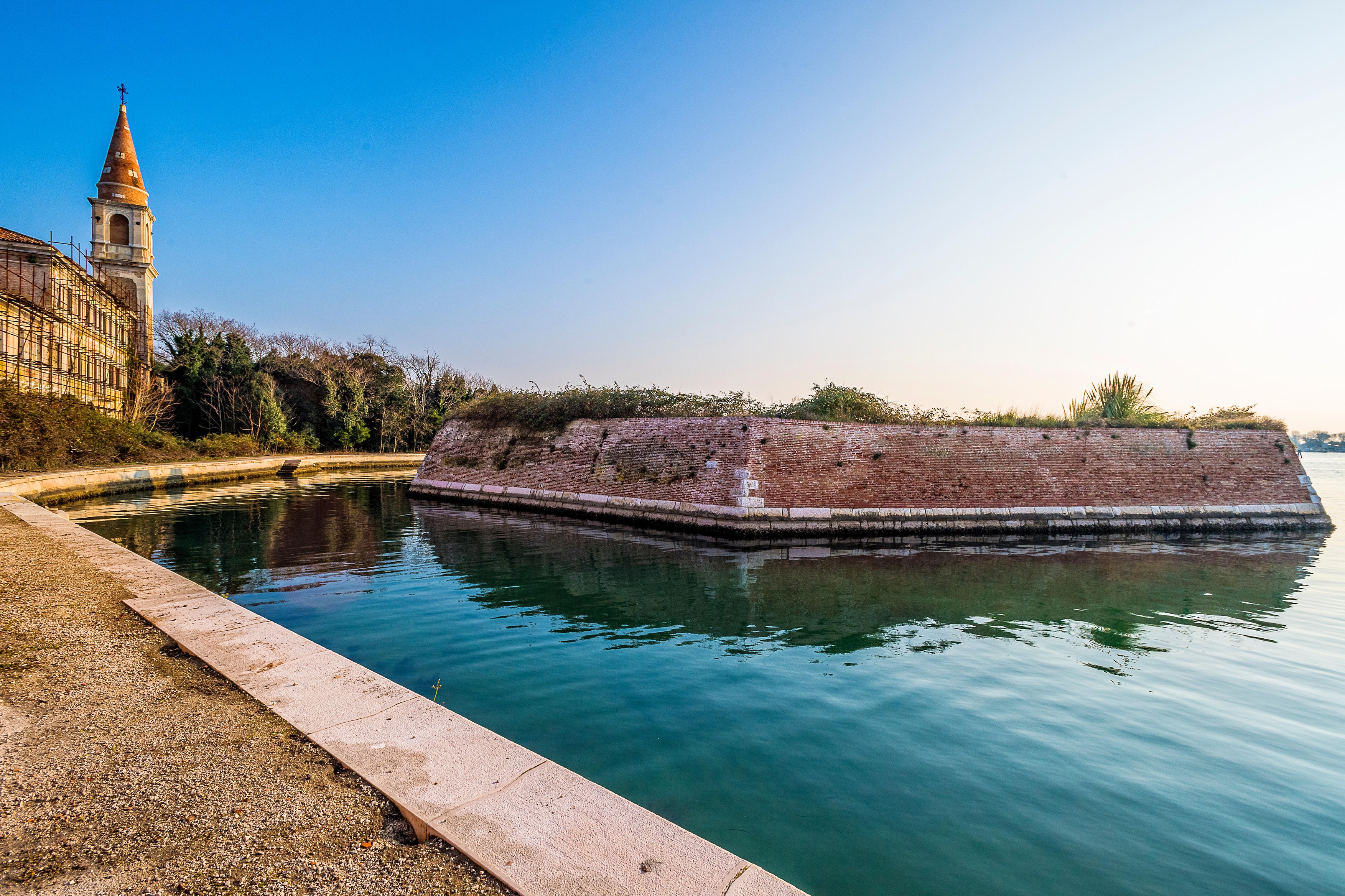 „Insula bântuită” din Veneția, acum abandonată, va deveni un paradis pentru localnici. Niciun turist nu va avea acces