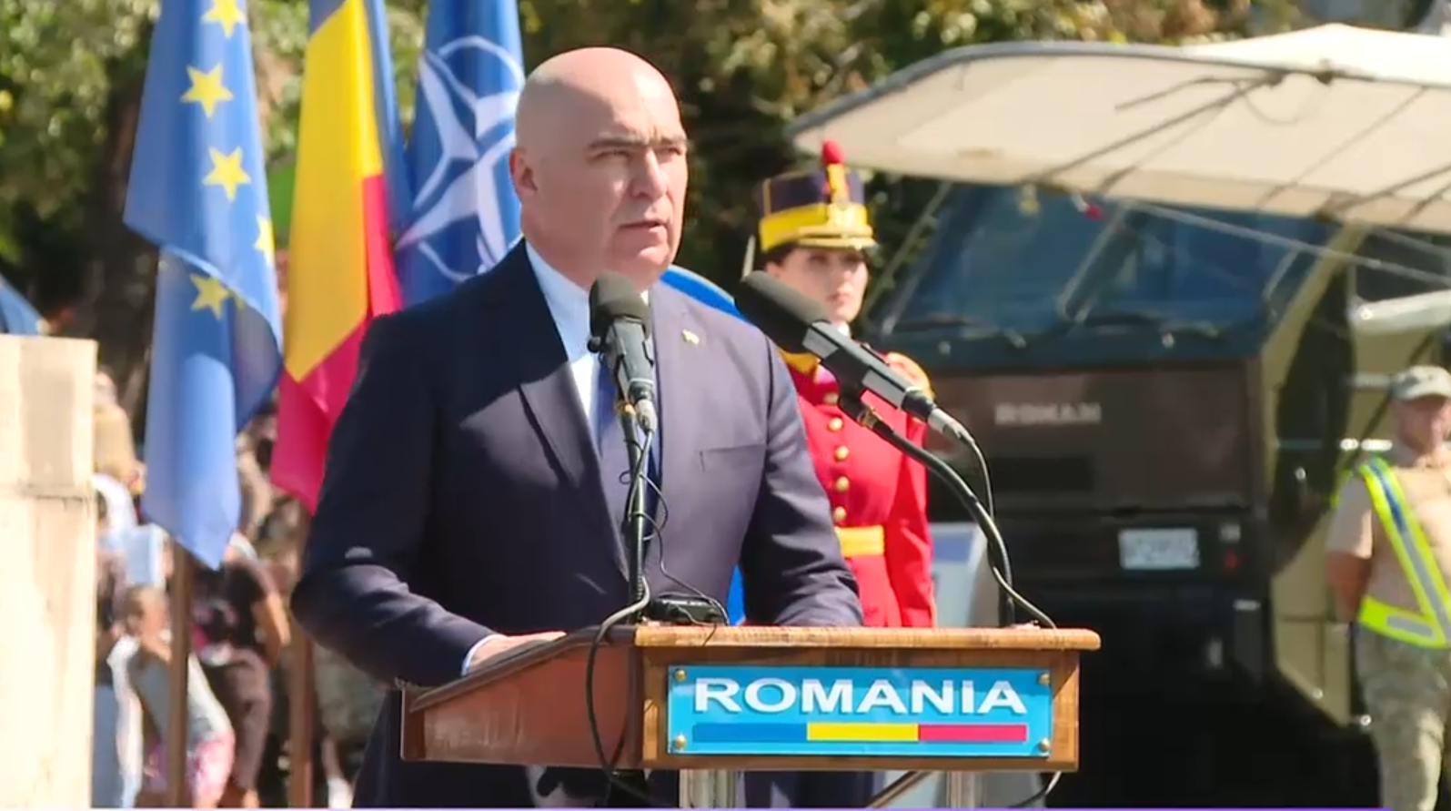 Ilie Bolojan și Nicușor Dan, mesaje de Ziua Aviației Române: „Avem oameni care îşi fac treaba zi de zi, în uniformă sau în civil”