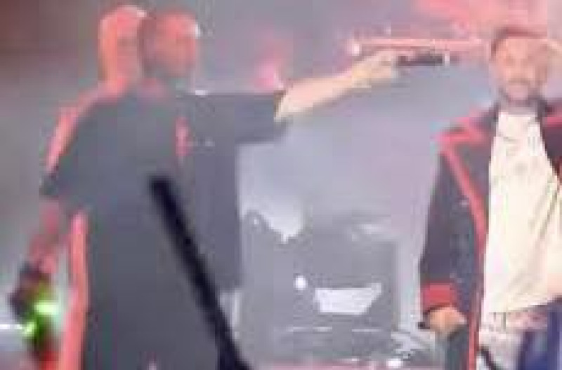 VIDEO  Rapperul ungar Majka, acuzat de incitare la un atac asupra premierului Viktor Orban. Ce s-a întâmplat pe scenă la Debrețin