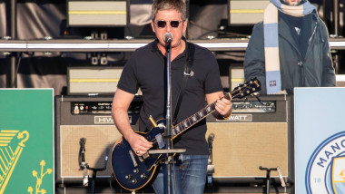 Manchester, England, 11th July, 2025. Oasis playing the first of five nights at Heaton Park on their Live '25 World Tour. Izzy Clayton/Alamy Live News (12 MONTHS TIME USAGE ONLY) Credit: Izzy Clayton/Alamy Live News