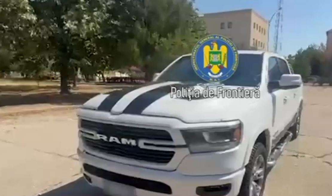 Un italian a rămas fără mașina de 75.000 de euro la intrare în România. Ce s-a întâmplat