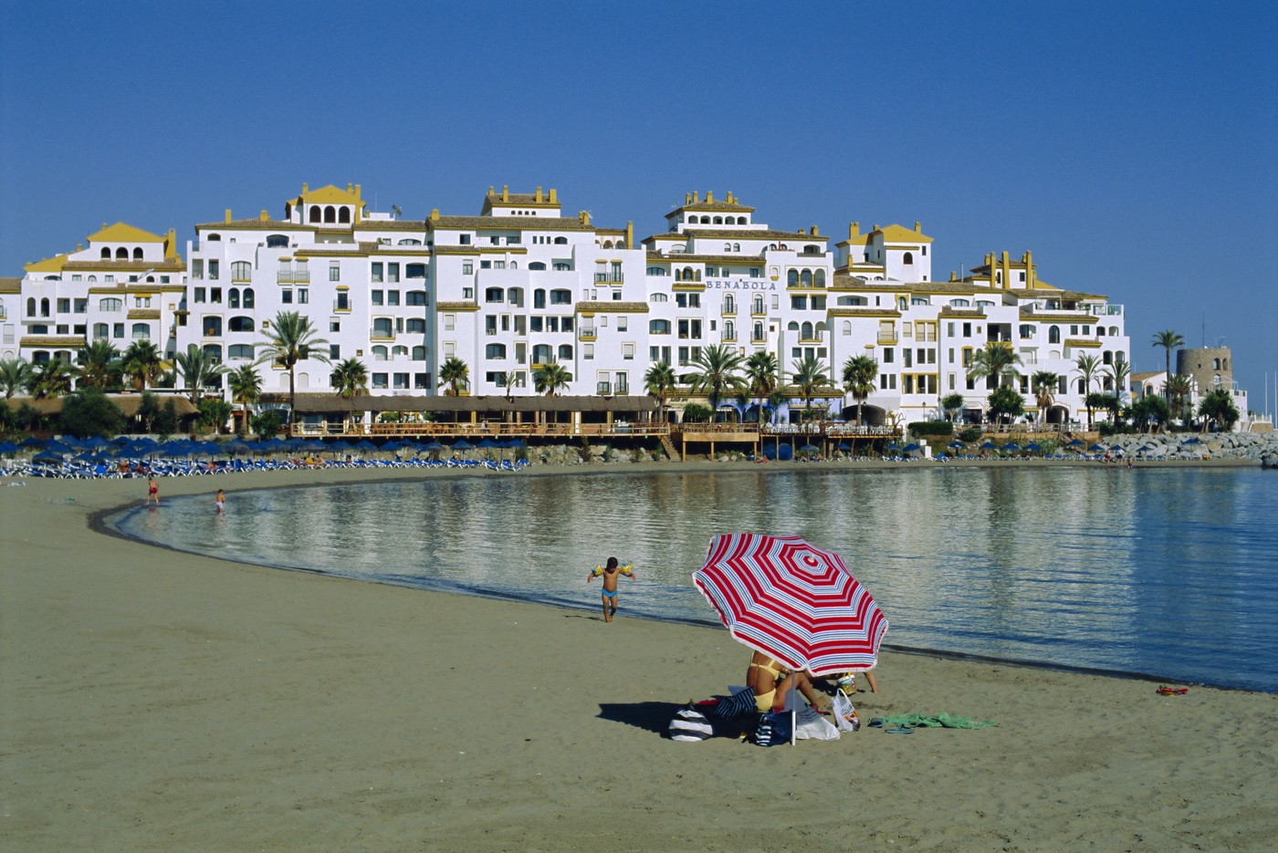 De ce nu-și permit spaniolii vacanțe la ei în țară