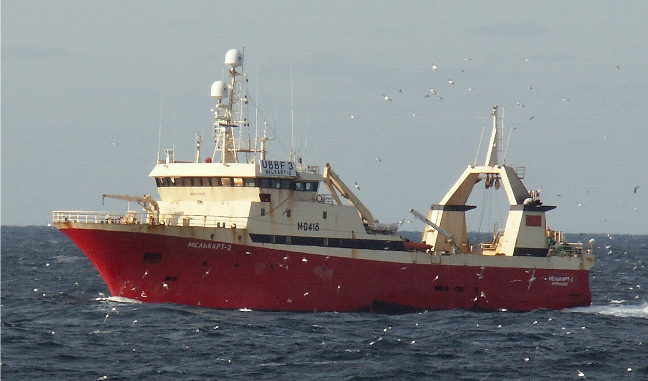 Anomalia care face ca traulerele Rusiei să fie în continuare o amenințare pentru cablurile din Atlantic. Rolul jucat de Insulele Feroe