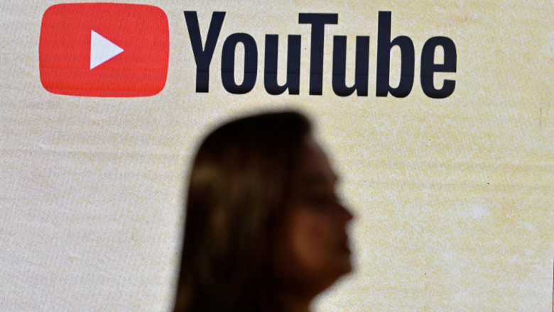 O țară interzice YouTube pentru copiii sub 16 ani: „Nu putem controla oceanul, dar putem supraveghea rechinii”