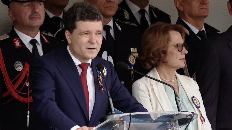 VIDEO  Nicușor Dan, către absolvenții de la Academia de Poliție: Încrederea românilor în stat vine din încrederea în interfața lui