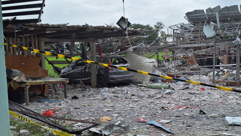 FOTO  Tragedie în Thailanda: cel puțin nouă persoane au murit într-o explozie la o fabrică de produse pirotehnice