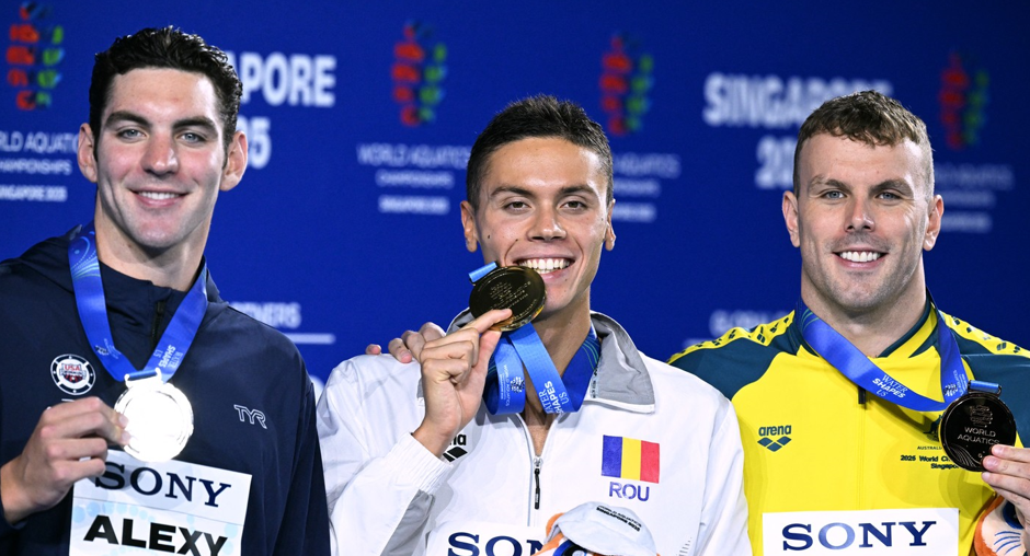 Ce i-a spus unul dintre rivali lui David Popovici, când se pregăteau săurce pe podium. „Cam asta e atitudinea între noi”