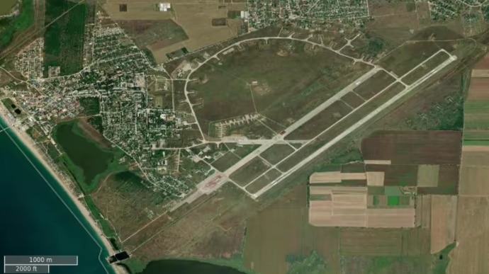 Dronele ucrainene au lovit cinci avioane de vânătoare rusești pe aerodromul Saki din Crimeea, susține SBU