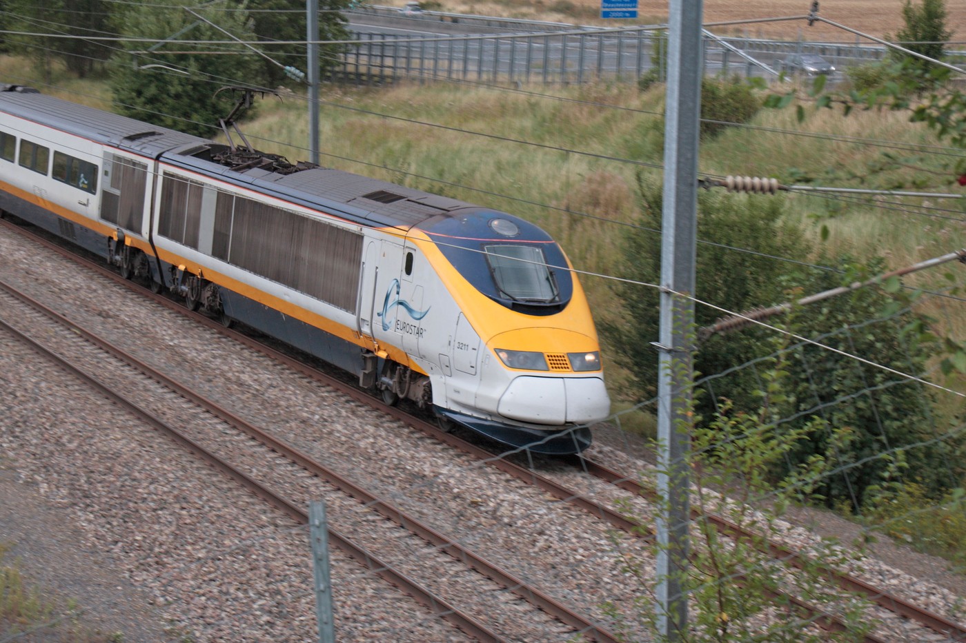 Mai multe trenuri Eurostar, anulate în Franța. Unele garnituri au plecat din stații, apoi s-au întors. Nu se știe durata perturbărilor