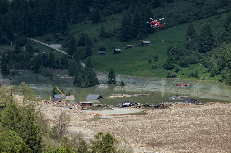 blatten-sat-elveția-alunecare-de-teren-topire-ghețari-11