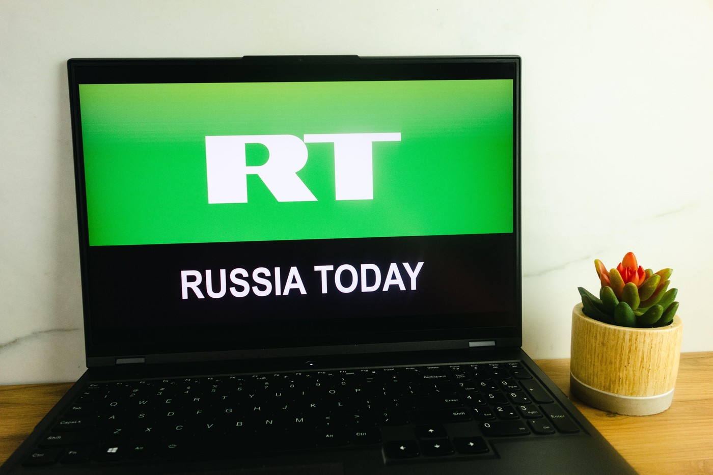Site-urile mass-media rusești interzise sunt în continuare accesibile în Uniunea Europeană (raport)