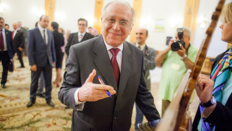 ROMFILATELIA - CELEBRARE SENAT 150 ANI DE ACTIVITATE