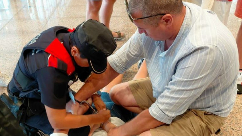 jandarm roman ajuta la incatusarea unui fugar pe aeroportul din barcelona