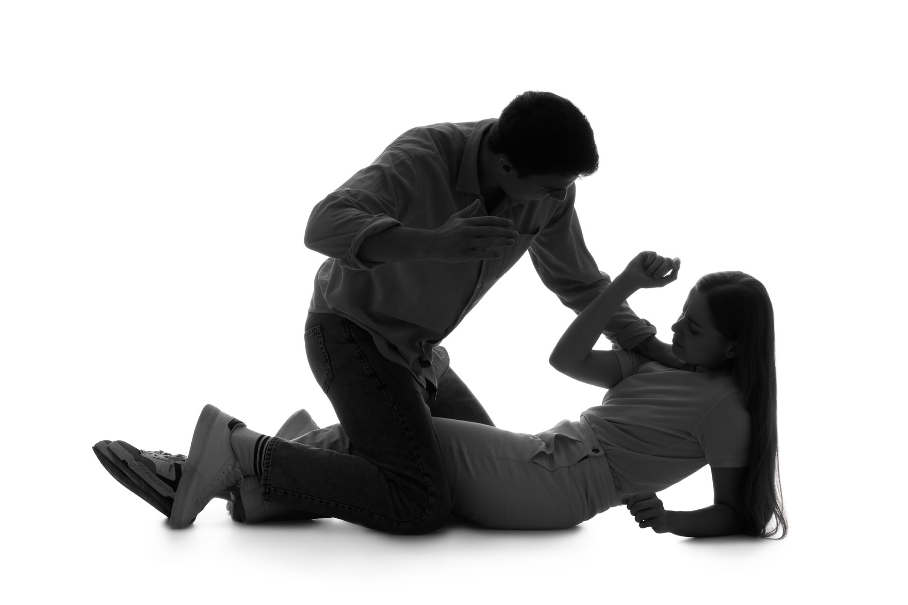 Agenţia pentru Egalitatea de Şanse între Femei şi Bărbaţi susţine necesitatea incriminării femicidului în legislaţia penală