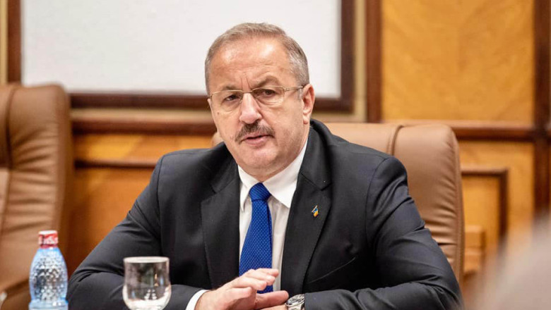vasile dincu la o sedinta