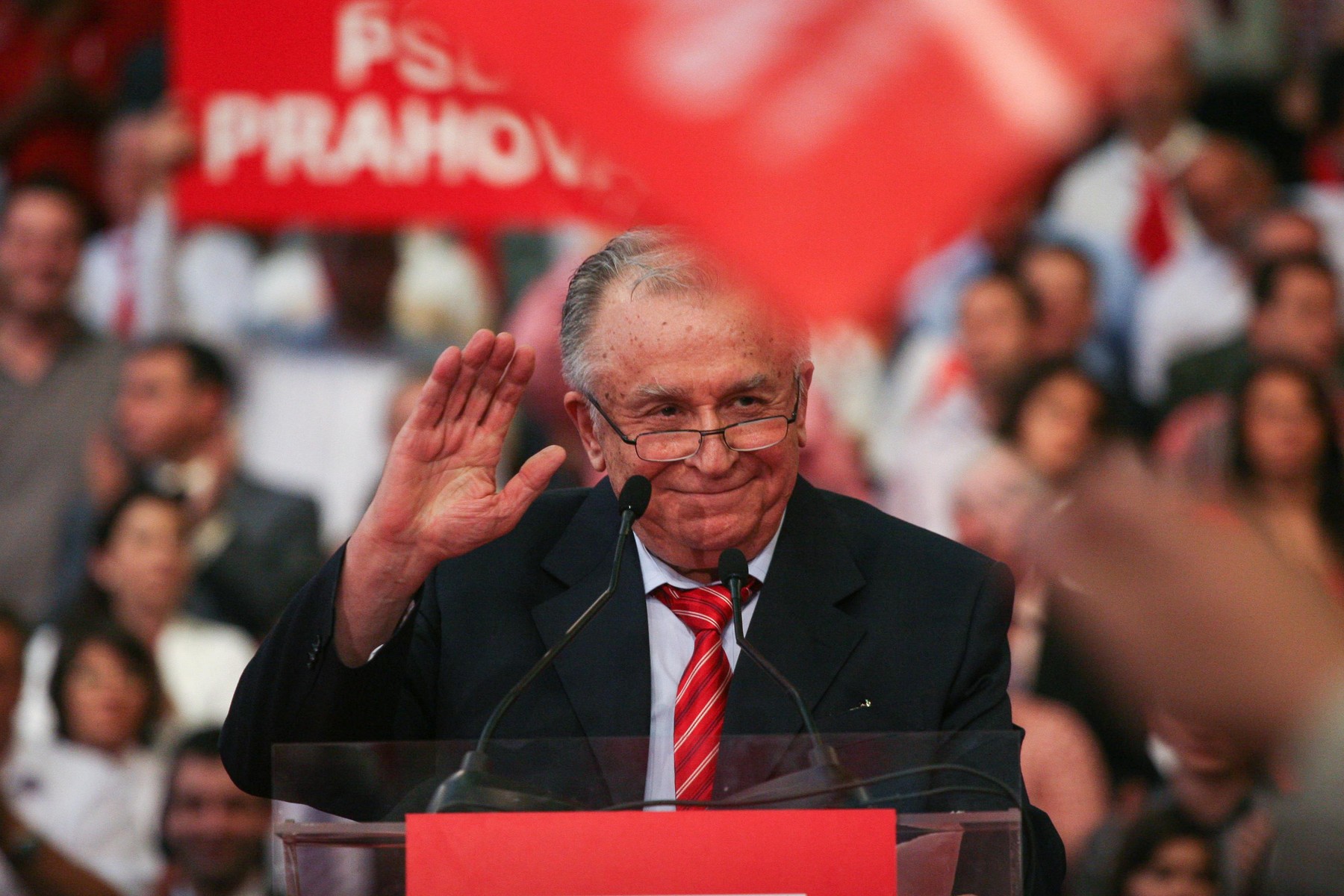 „Un bolșevic pentru toate anotimpurile: Paradoxul lui Ion Iliescu al României”, necrologul semnat de Vladimir Tismăneanu în Politico