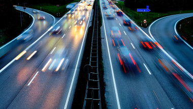 masini pe o autostrada din germania