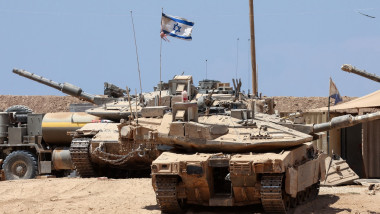 tancuri israeliene la granita cu gaza