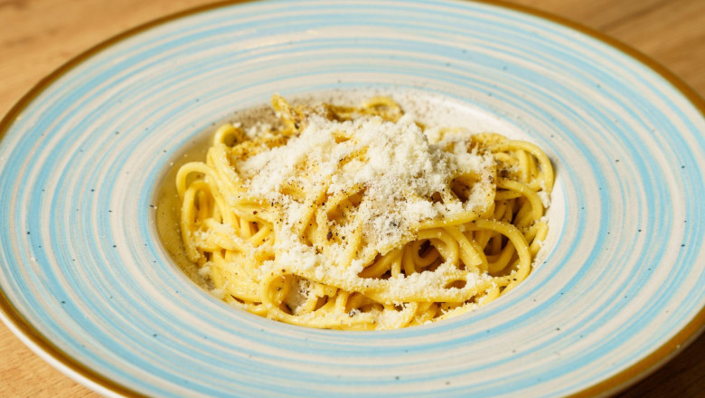Furie în Italia după ce britanicii au „stricat” o celebră rețetă de paste: „Nu sunt patru ingrediente, ci trei”