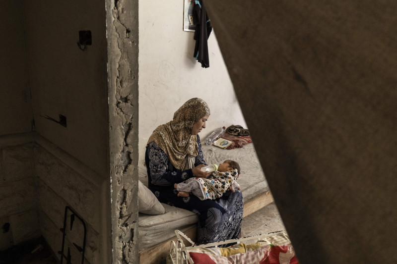 Displaced Palestinian family lives in ruins with 20-day-old baby