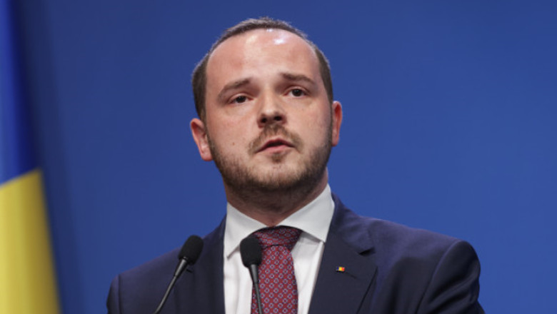 Ministrul Alexandru Rogobete cere demisia şefului secției de arși de la Floreasca și îl acuză de aroganţă şi indolenţă