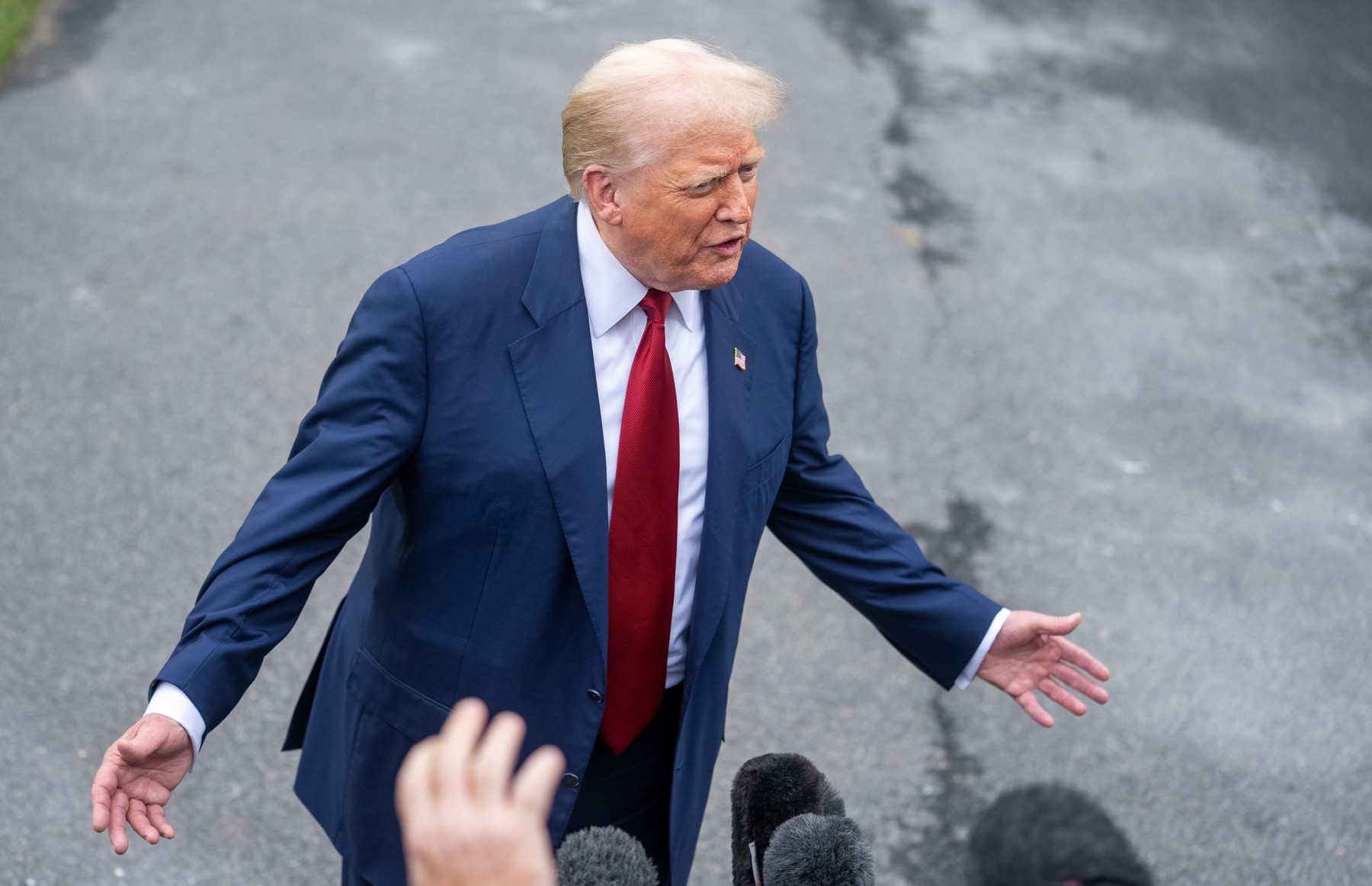 Trump demite un nou oficial după ce nu i-au convenit cifrele publicate de el. Au arătat o rată mare a șomajului în SUA