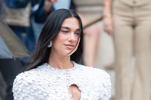 Cântăreața Dua Lipa a obținut cetățenia kosovară: „Iubesc această țară”